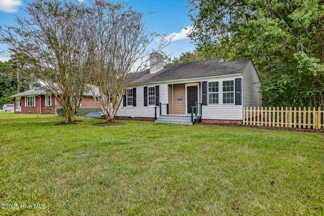 $244,000 | 122 East Bayshore Boulevard, Jacksonville, NC 28540