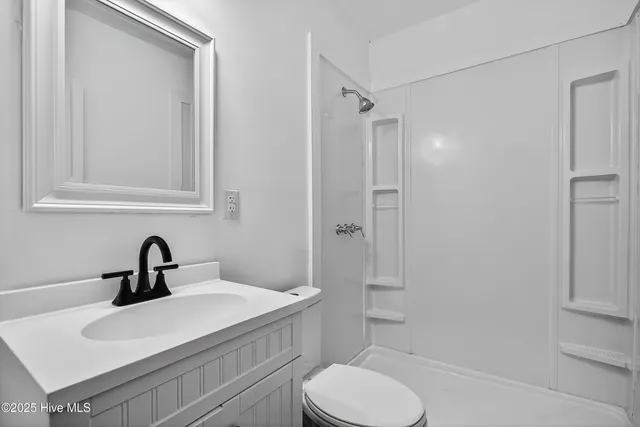 $244,000 | 122 East Bayshore Boulevard, Jacksonville, NC 28540