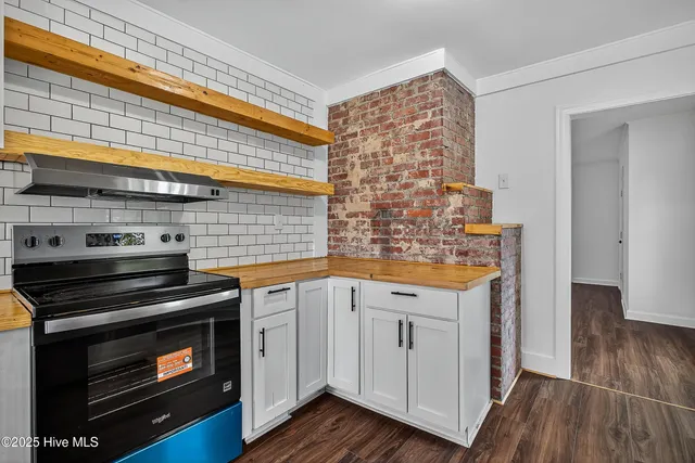 $244,000 | 122 East Bayshore Boulevard, Jacksonville, NC 28540