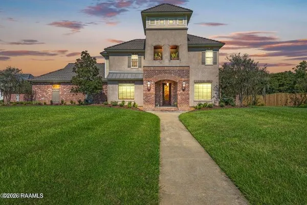 $735,000 | 1058 Angelwood Circle, Breaux Bridge, LA 70517
