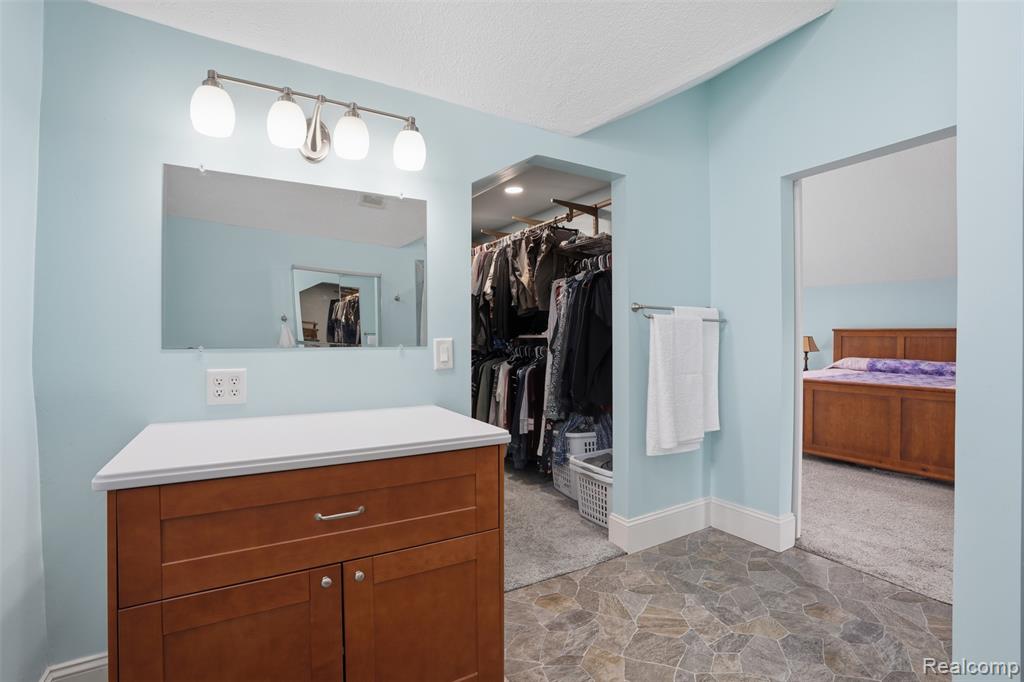 9669 Hadley Road Clarkston, MI 48348 - Photo 35 of 64 Gallery Image 35