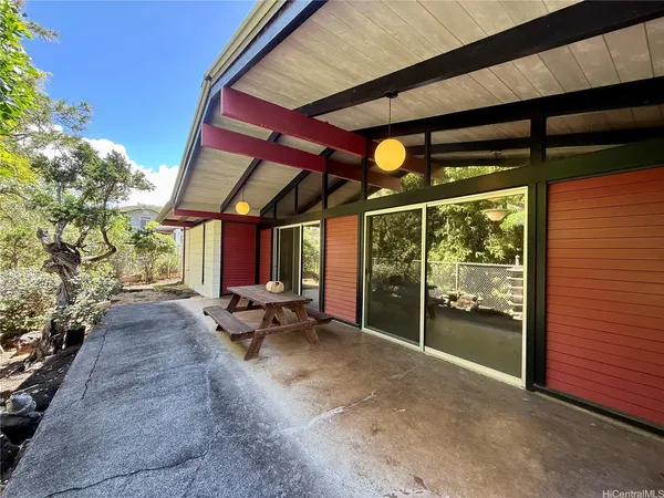 $5,000 | 1446 Mahiole Street, Honolulu, HI 96819