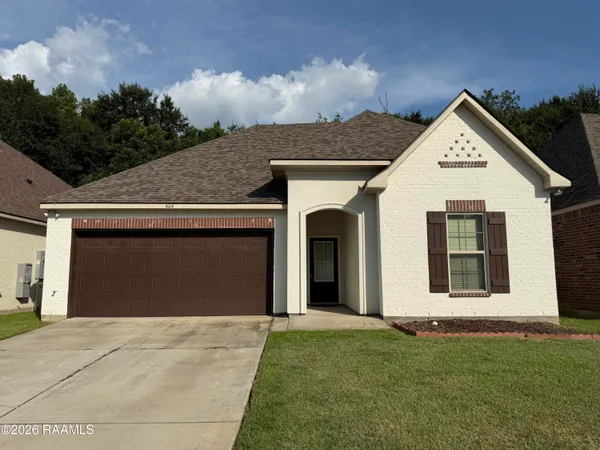 $2,200 | 404 Sparrowhawk Street, Broussard, LA 70518