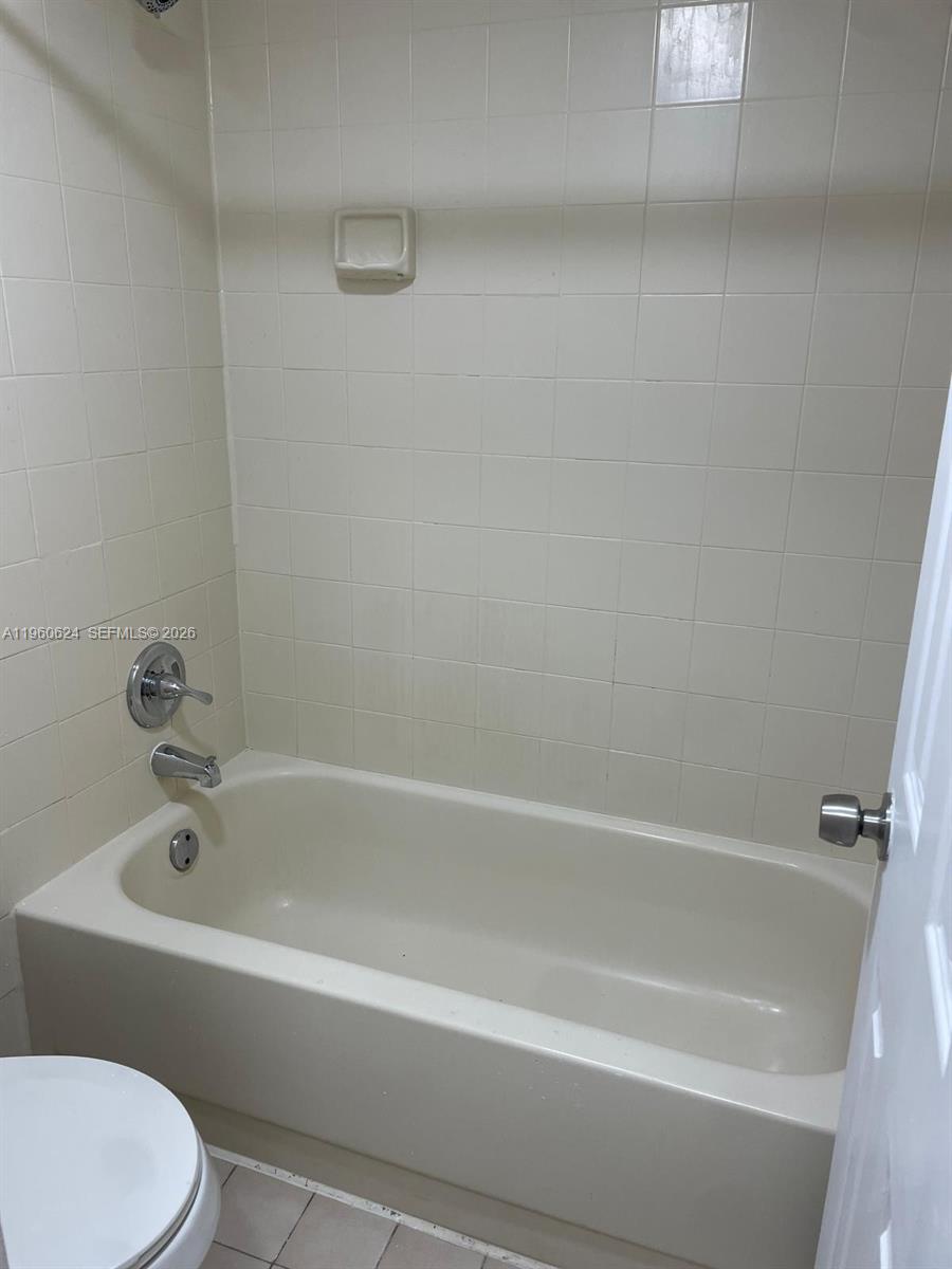1075 West 68th Street, Unit 304 Hialeah, FL 33014 - Photo 5 of 11 Photo 5