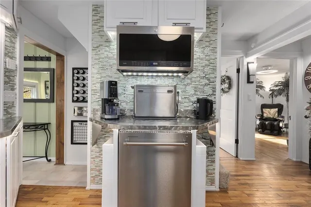 $469,000 | 5825 Noland Road, Kansas City, MO 64133