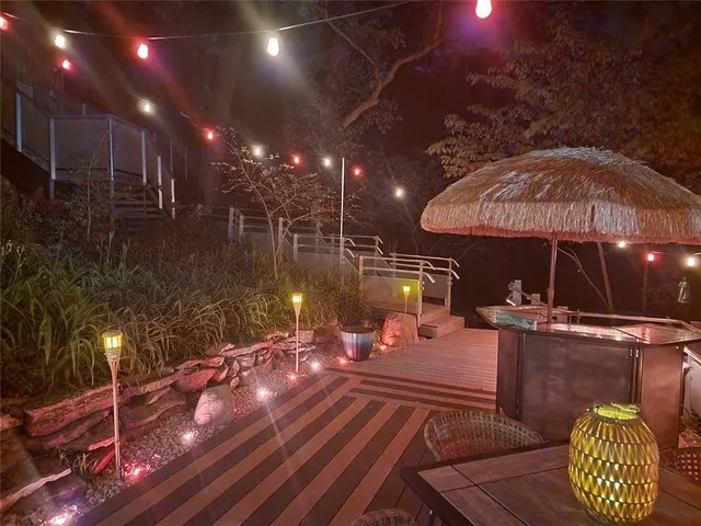 $469,000 | 5825 Noland Road, Kansas City, MO 64133