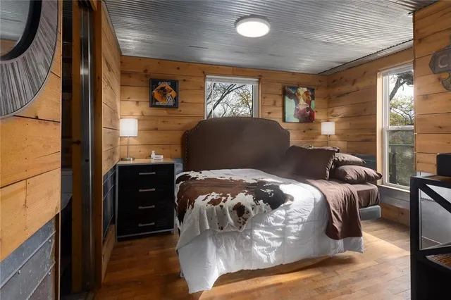 $469,000 | 5825 Noland Road, Kansas City, MO 64133