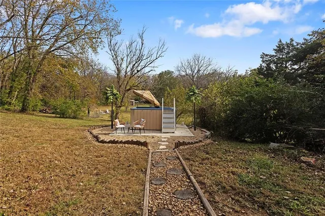 $469,000 | 5825 Noland Road, Kansas City, MO 64133