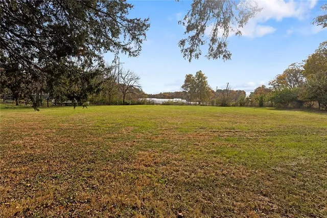 $469,000 | 5825 Noland Road, Kansas City, MO 64133