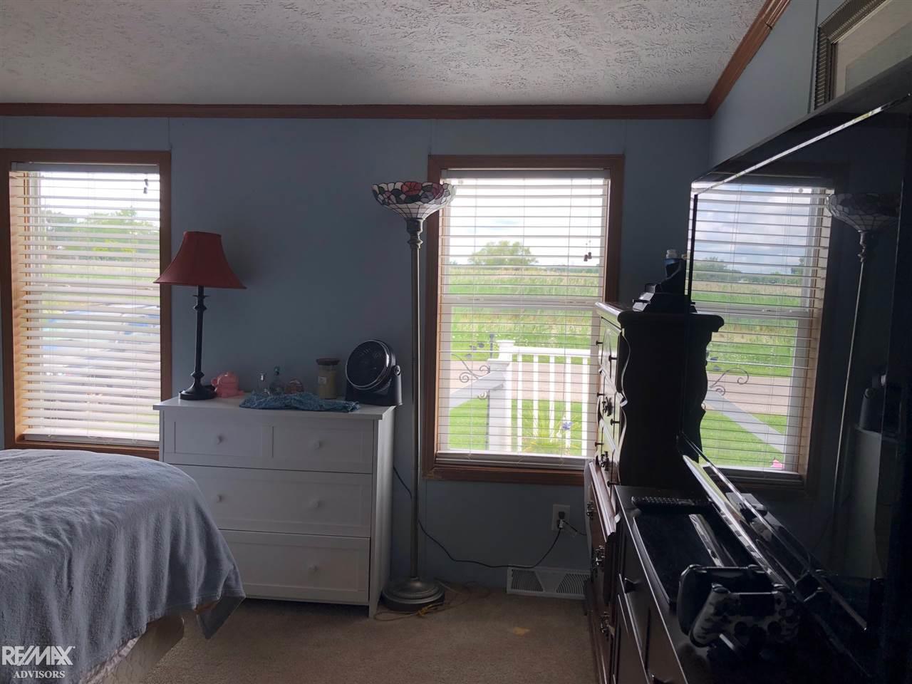 7354 Bealane Road Algonac, MI 48001 - Photo 22 of 36 31356932-21.JPG