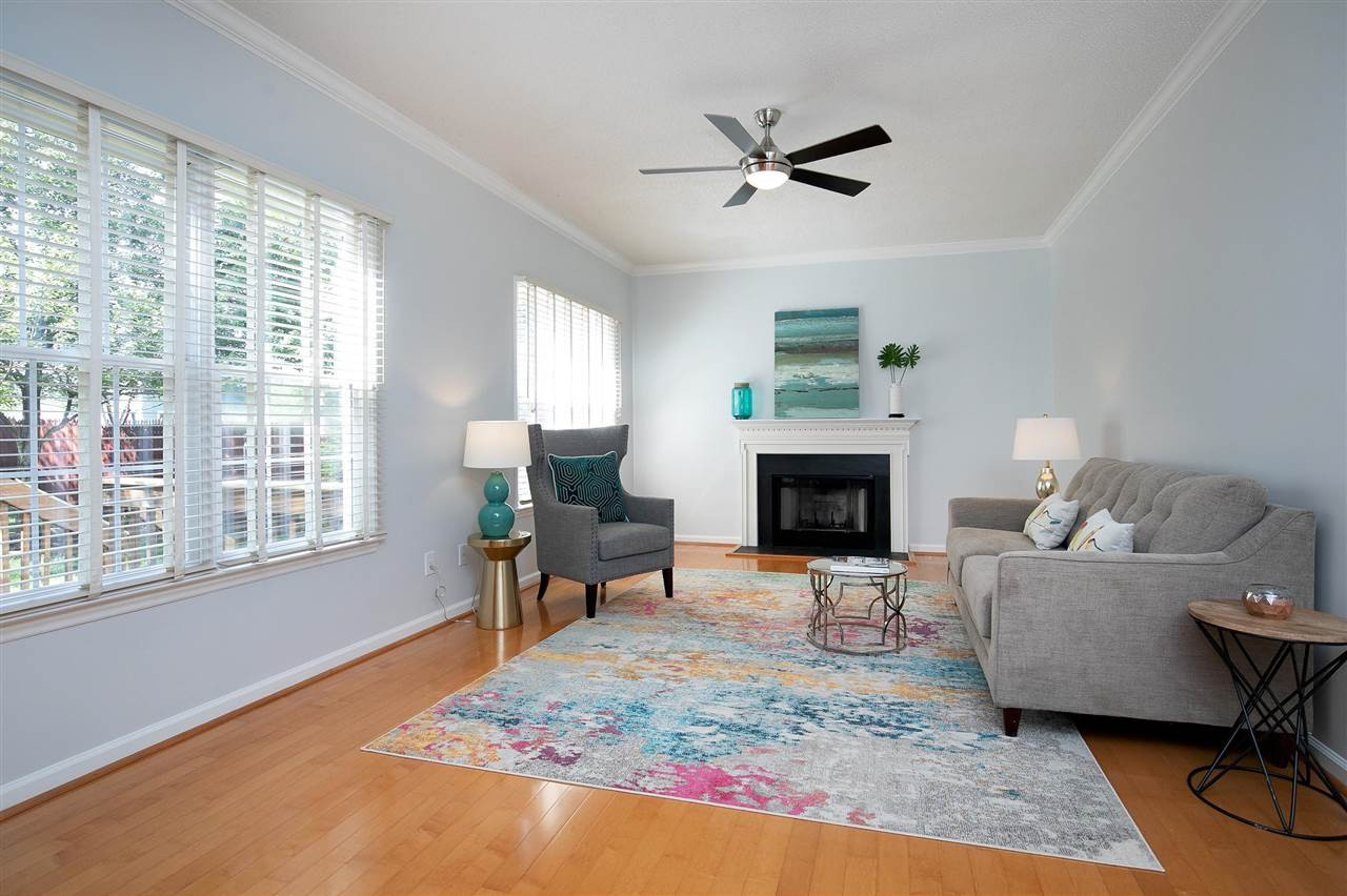 2325 Bolingbrook Lane Raleigh, NC 27613 - Photo 4 of 30 Living Room