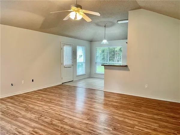 $1,650 | 735 Nancy Street, Mandeville, LA 70448