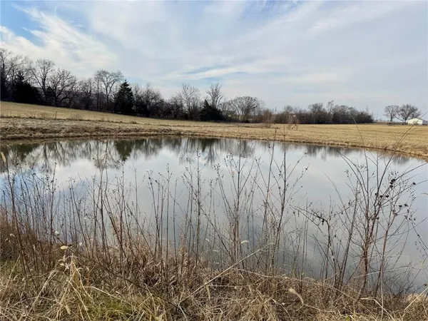 $300,000 | Lot 2 Northwest Plotsky Avenue, Plattsburg, MO 64477