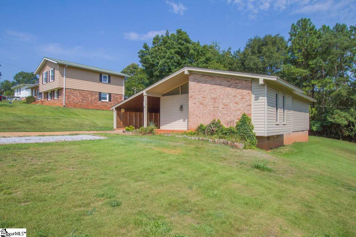 415 Westchester Road Easley, SC 29640 - Photo 2 of 24