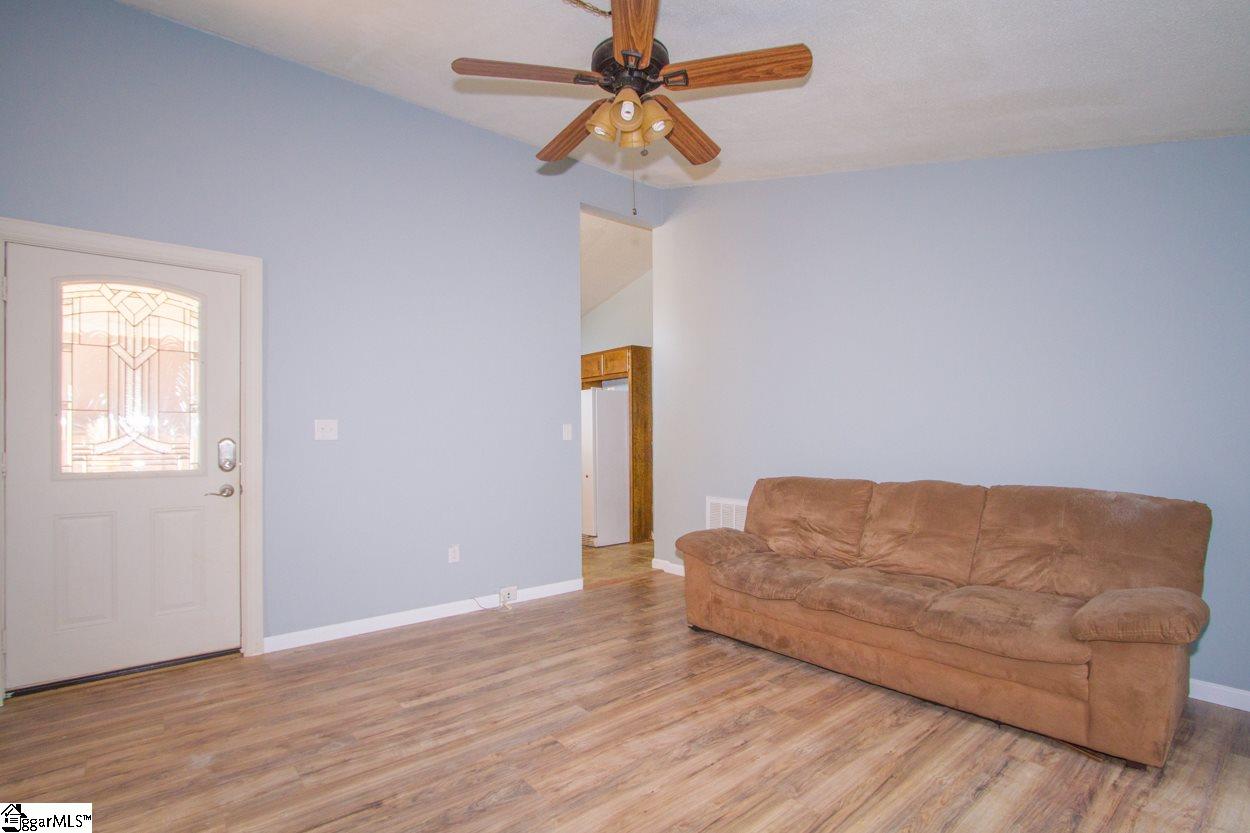 415 Westchester Road Easley, SC 29640 - Photo 4 of 24