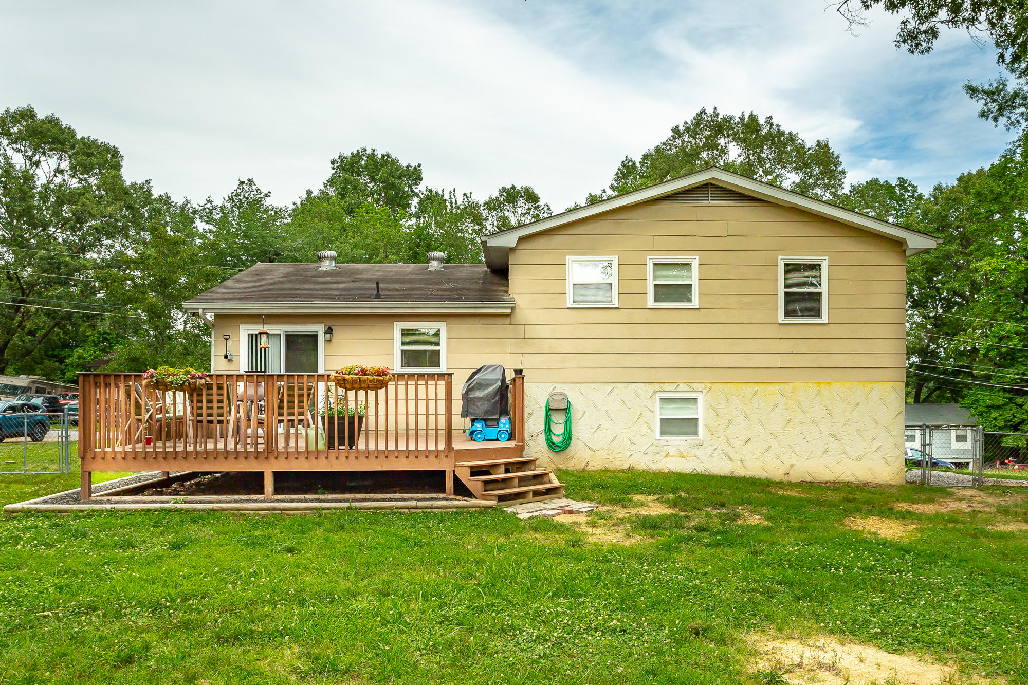 1522 North Chester Road Hixson, TN 37343 - Photo 3 of 25 1522 N Chester Rd. HD-10