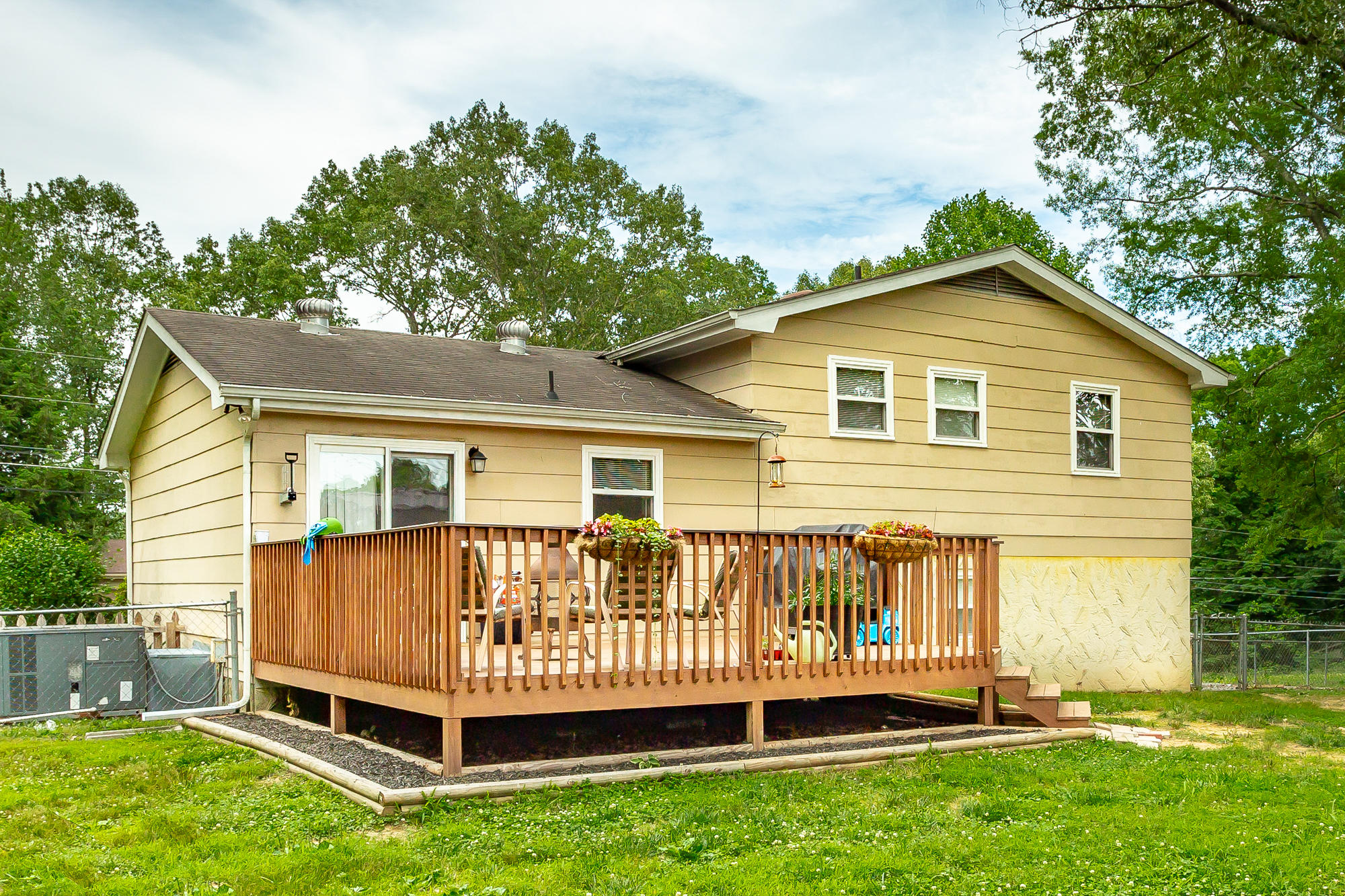 1522 North Chester Road Hixson, TN 37343 - Photo 4 of 25 1522 N Chester Rd. HD-12