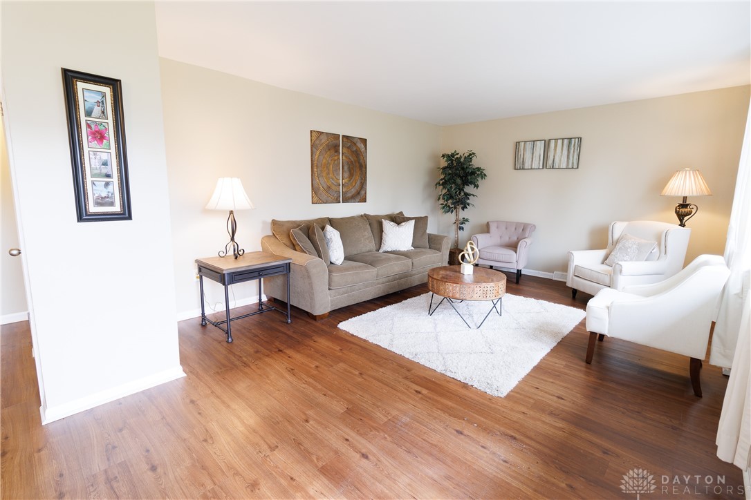 1806 East Lytle 5 Points Road Dayton, OH 45458 - Photo 4 of 18