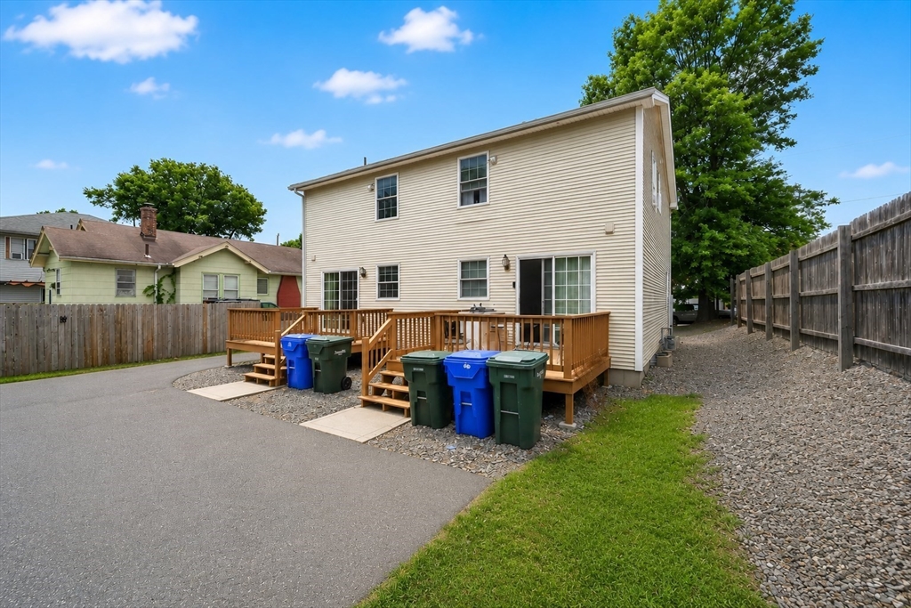 19-21 Biddle Street Springfield, MA 01129 - Photo 3 of 32