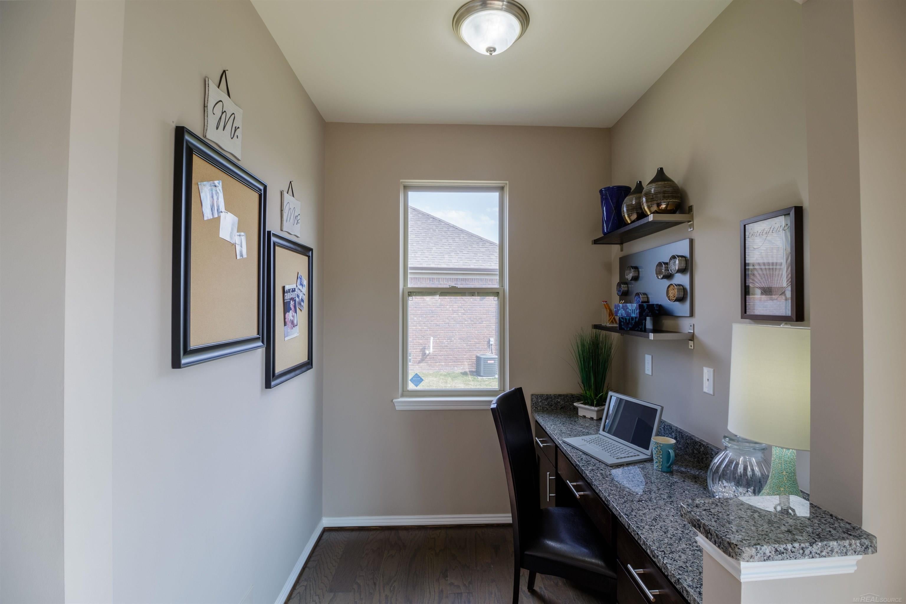 27600 Hagen Road, Unit 2 New Baltimore, MI 48051 - Photo 19 of 31 Gallery Image 19