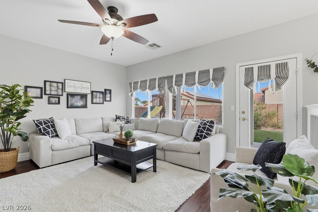 1028 Spring Pond Court Henderson, NV 89002 - Photo 13 of 44