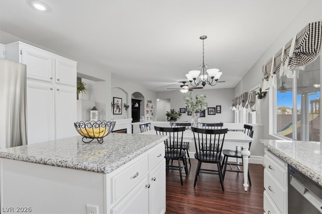 1028 Spring Pond Court Henderson, NV 89002 - Photo 10 of 44