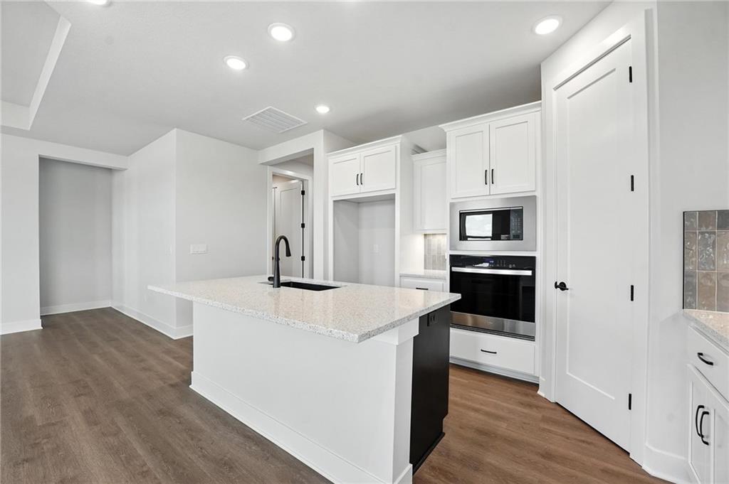 20632 Skyview Lane Spring Hill, KS 66083 - Photo 7 of 21