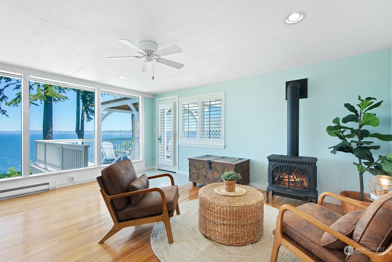 6800 Southwest Maury Park Road Vashon, WA 98070 - Photo 11 of 40 Gallery Image 11