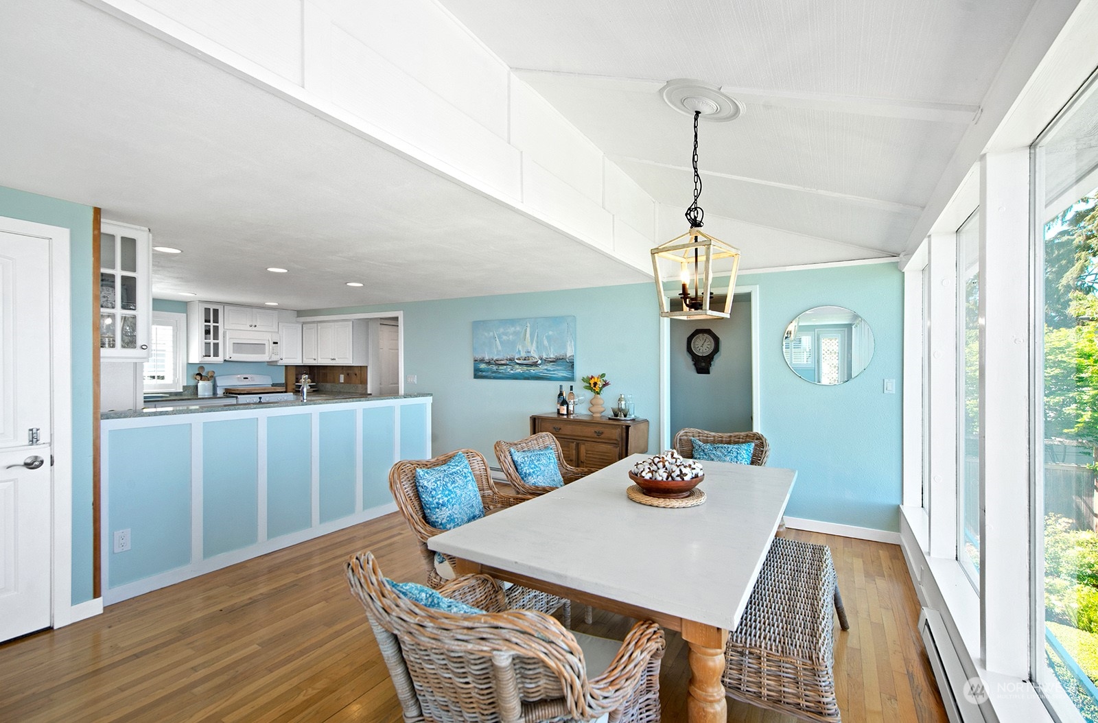 6800 Southwest Maury Park Road Vashon, WA 98070 - Photo 13 of 40 Gallery Image 13