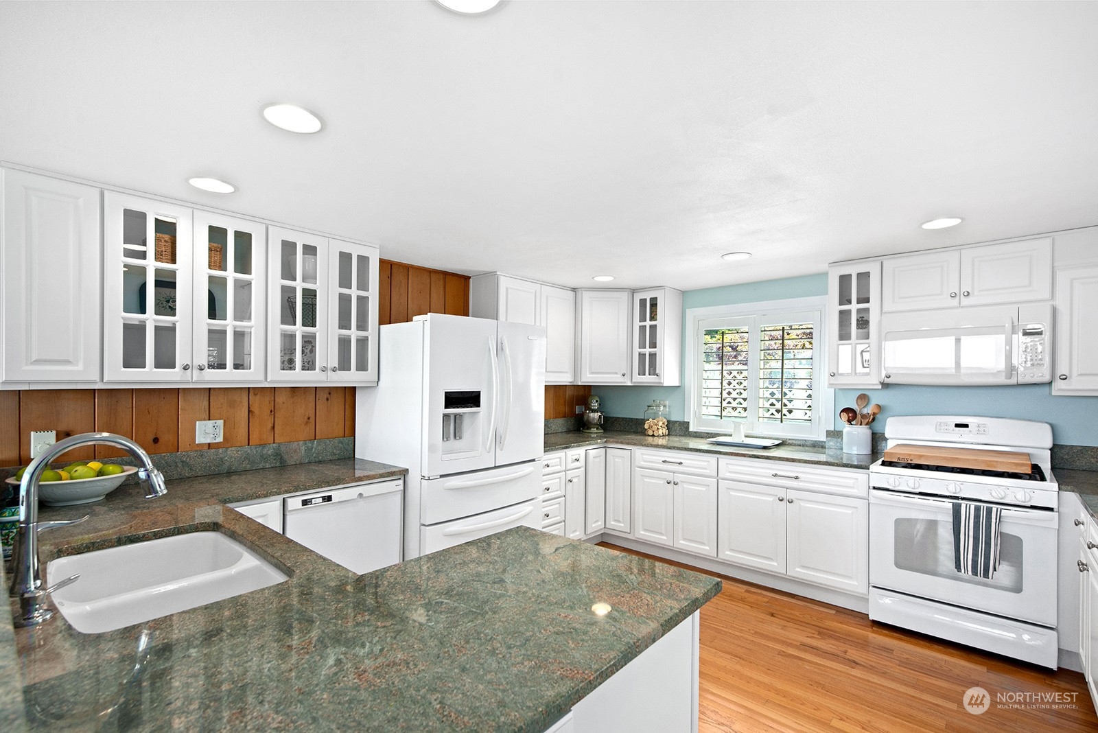 6800 Southwest Maury Park Road Vashon, WA 98070 - Photo 16 of 40 Gallery Image 16