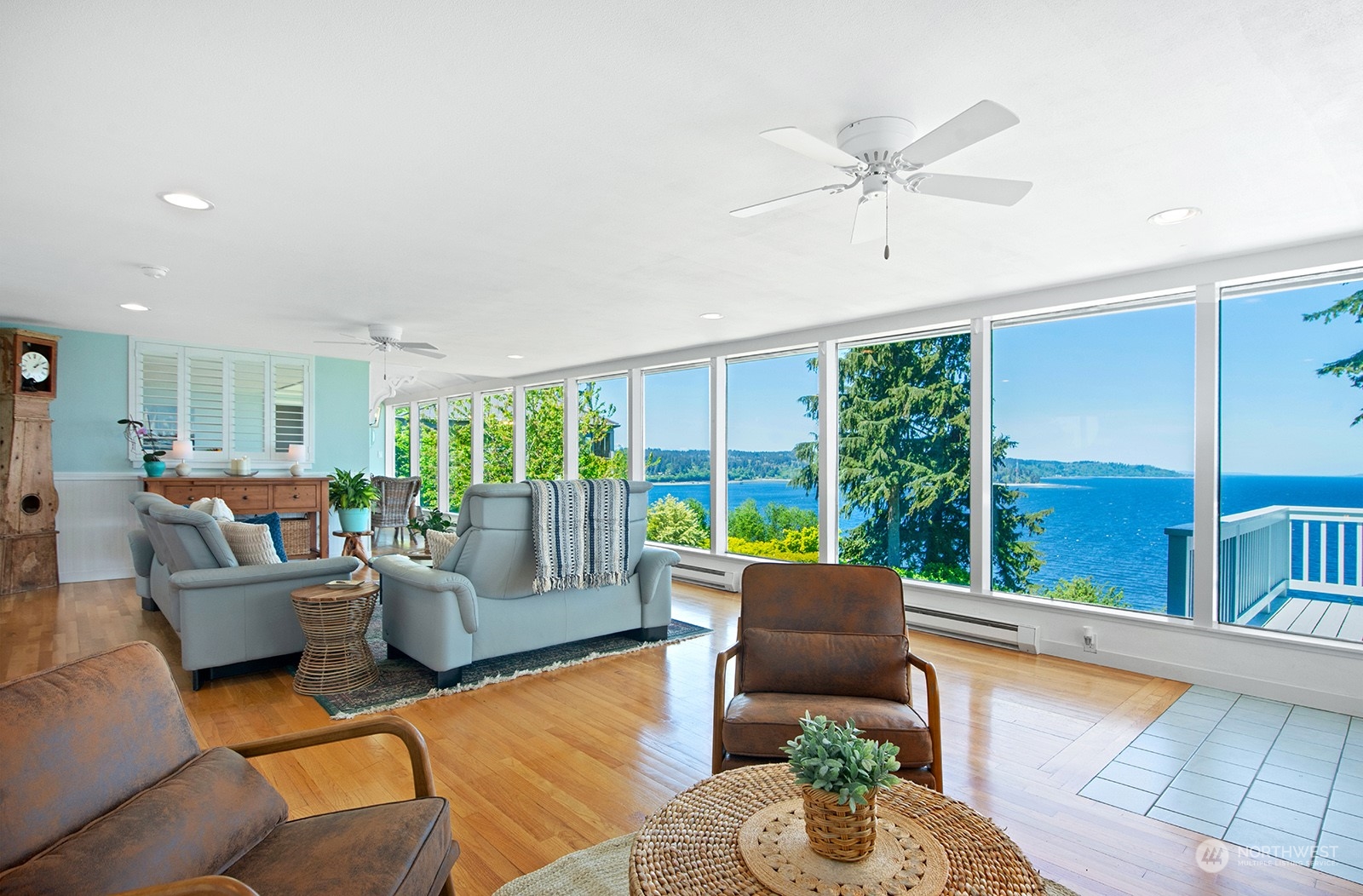 6800 Southwest Maury Park Road Vashon, WA 98070 - Photo 8 of 40 Gallery Image 8
