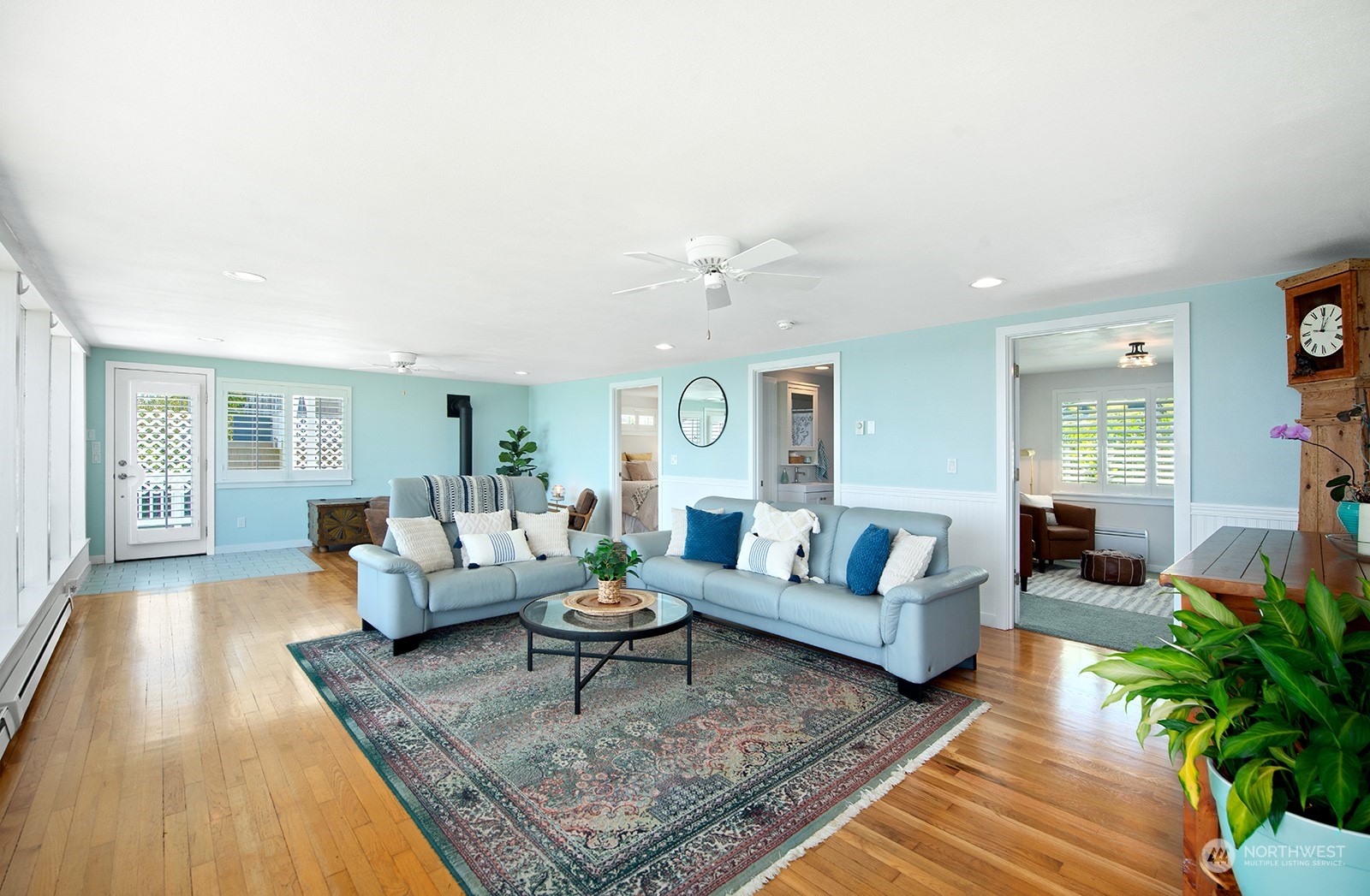 6800 Southwest Maury Park Road Vashon, WA 98070 - Photo 9 of 40 Gallery Image 9
