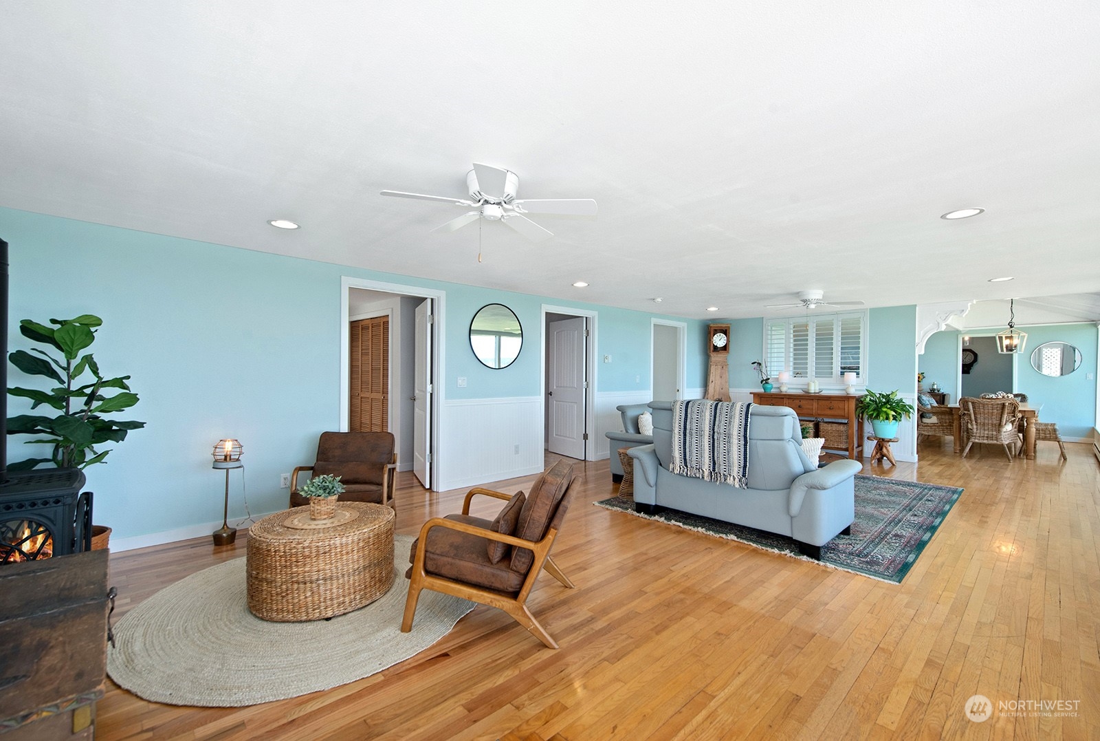 6800 Southwest Maury Park Road Vashon, WA 98070 - Photo 10 of 40 Gallery Image 10