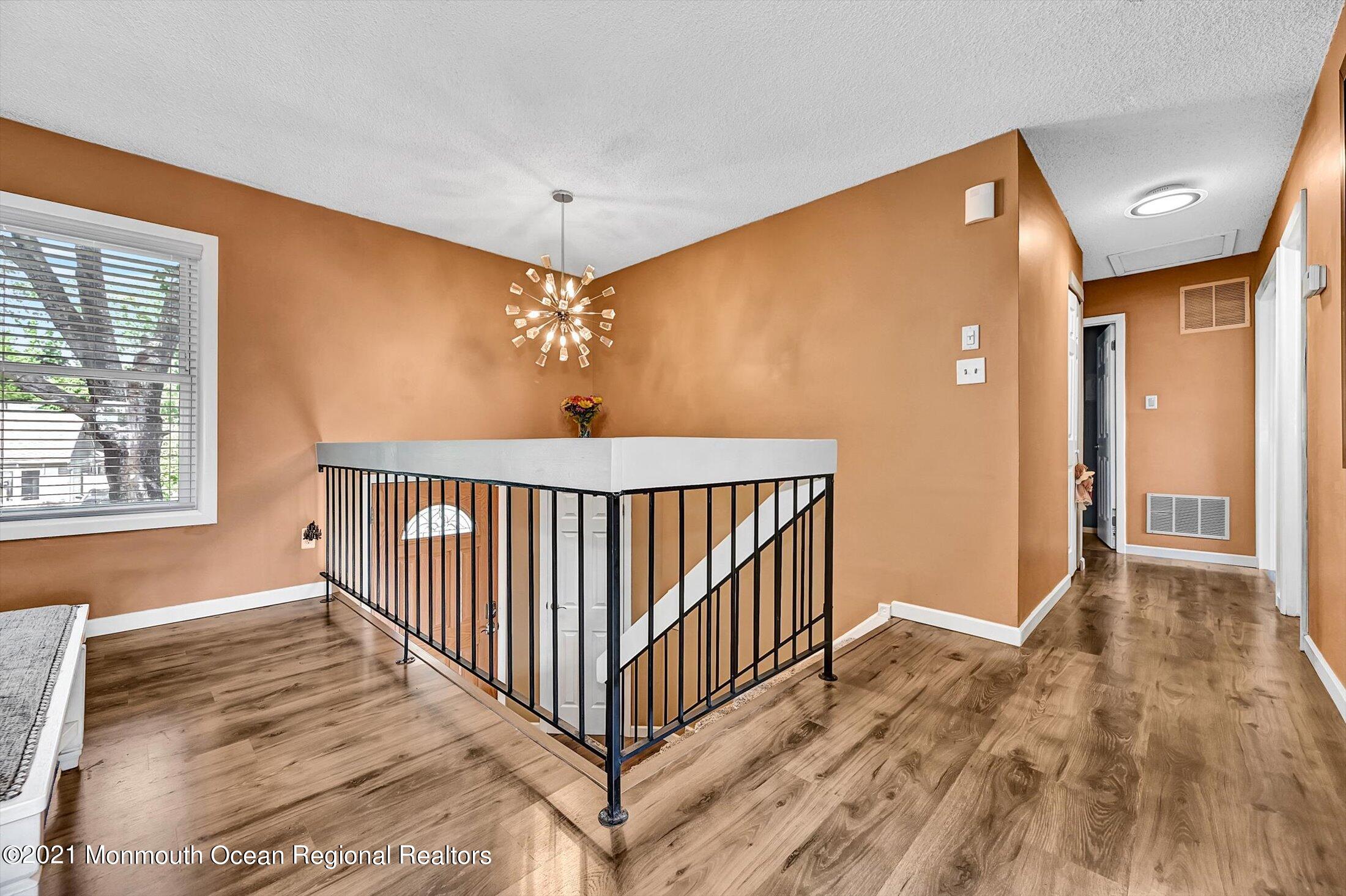 21 Anchor Road Barnegat, NJ 08005 - Photo 4 of 37 04-15518540