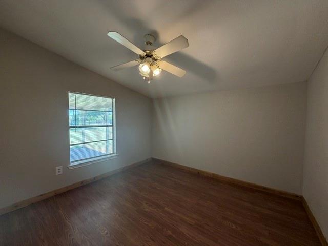 105 2nd Valley View, TX 76272 - Photo 13 of 17