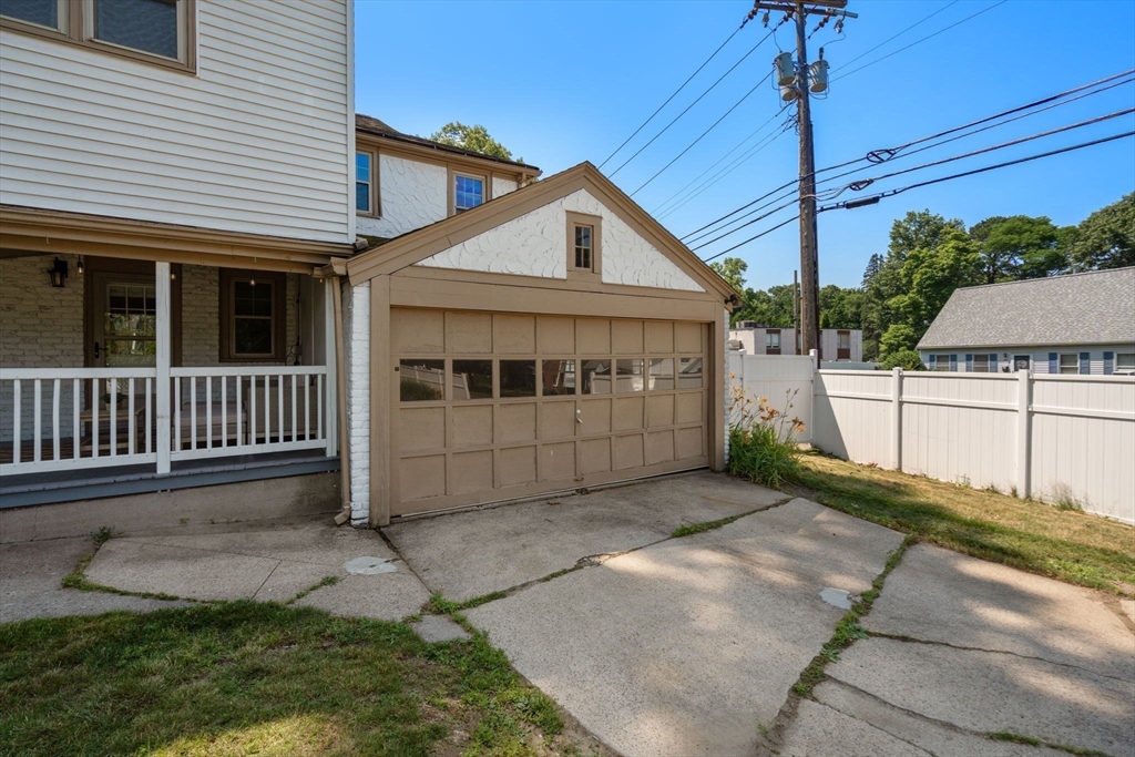 107 Perkins Street Springfield, MA 01118 - Photo 26 of 29