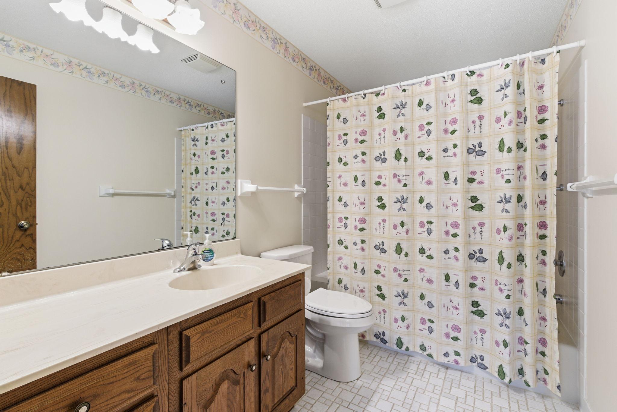 3030 St Albans Mill Road, Unit 213 Minnetonka, MN 55305 - Photo 20 of 35