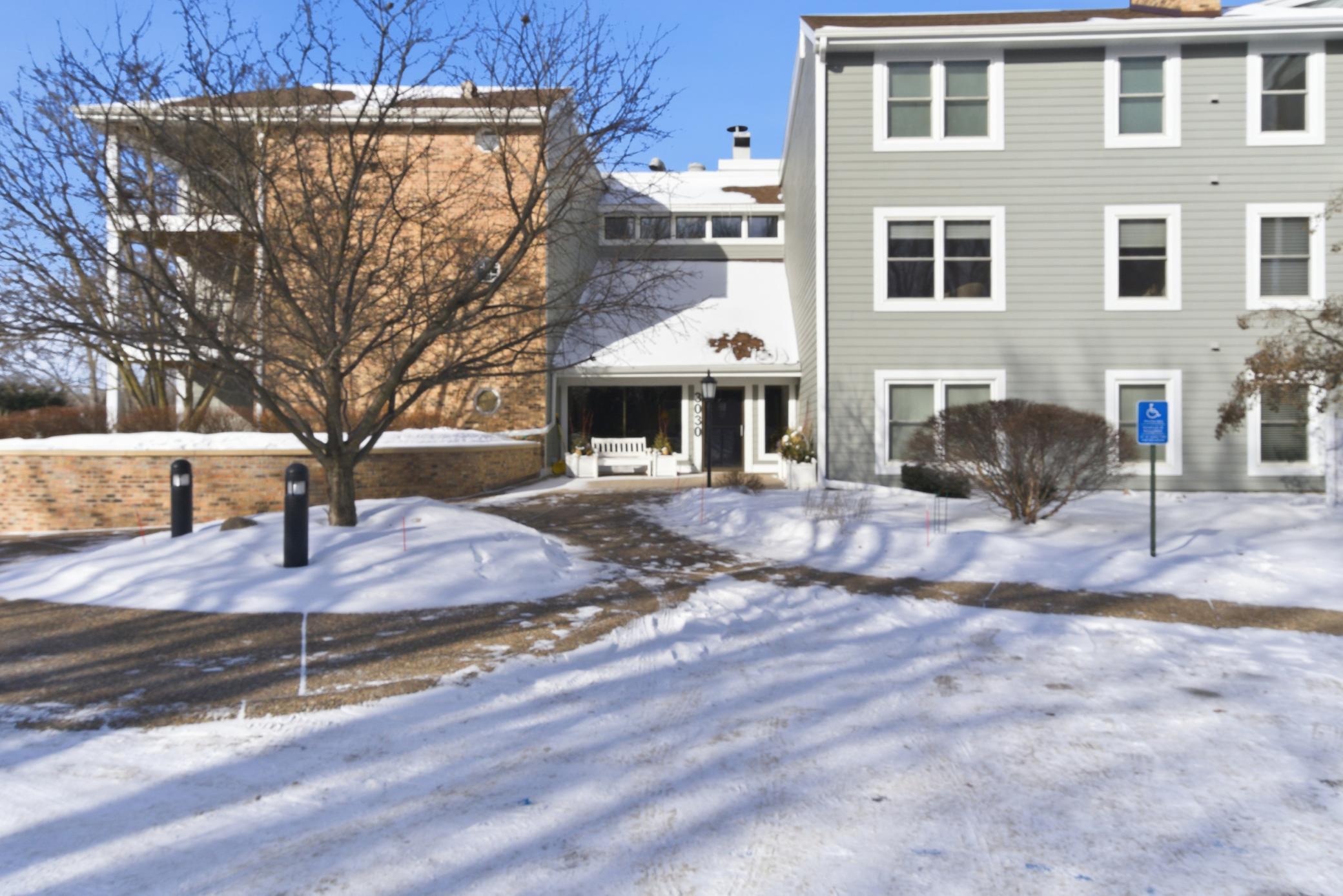 3030 St Albans Mill Road, Unit 213 Minnetonka, MN 55305 - Photo 22 of 35