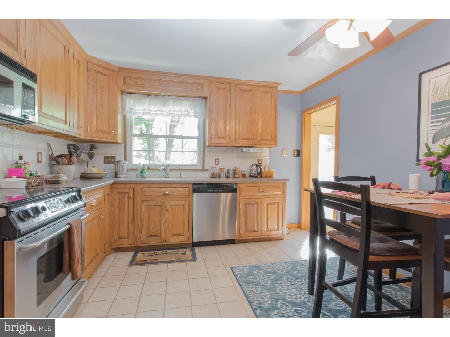 102 Wilson Road Phoenixville, PA 19460 - Photo 4 of 25 Gallery Image 4