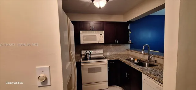 $230,000 | 5835 Washington Street, Unit 49, Hollywood, FL 33023