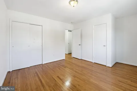 $469,000 | 5364 Pooks Hill Road, Bethesda, MD 20814