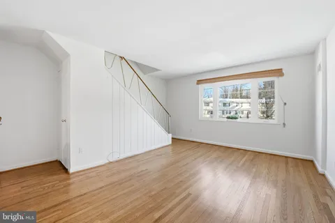 $469,000 | 5364 Pooks Hill Road, Bethesda, MD 20814