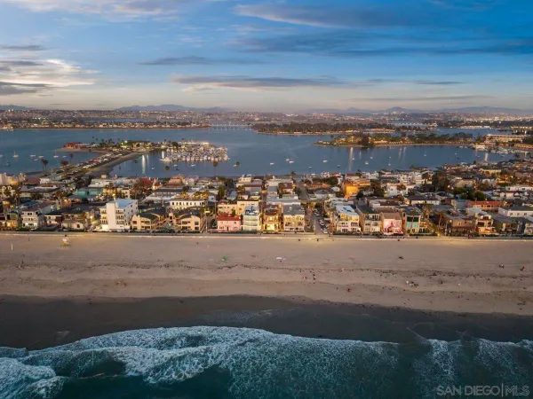 $7,299,000 | 3409 Ocean Front Walk, San Diego, CA 92109