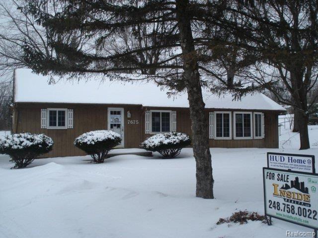 7675 Clintonville Road Clarkston, MI 48348 - Photo 5 of 13 7675 Clintonville (1)