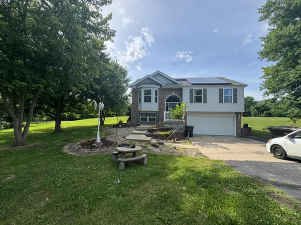 $344,500 | 3707 Torch Club Road, Alton, IL 62002