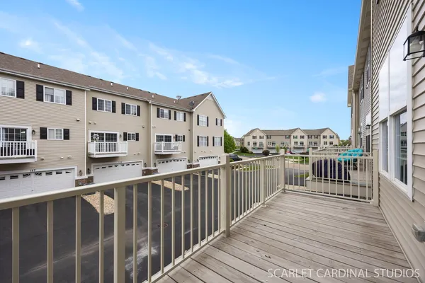 $3,000 | 169 Lakeshore Drive, Oswego, IL 60543