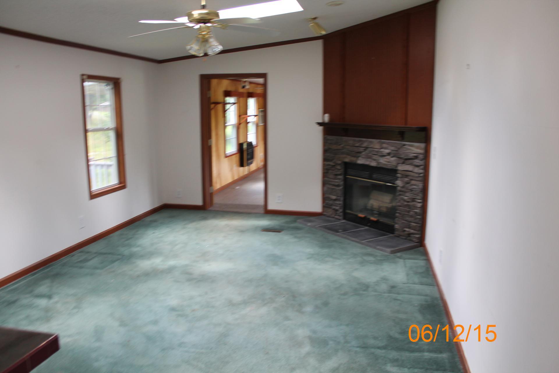 2358 Dewey Road Blue Ridge, VA 24064 - Photo 4 of 14 3