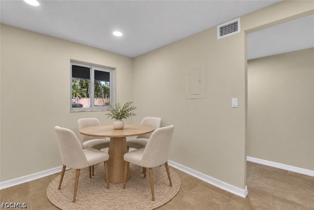 16560 Partridge Place Road, Unit 103 Fort Myers, FL 33908 - Photo 6 of 32 Gallery Image 6