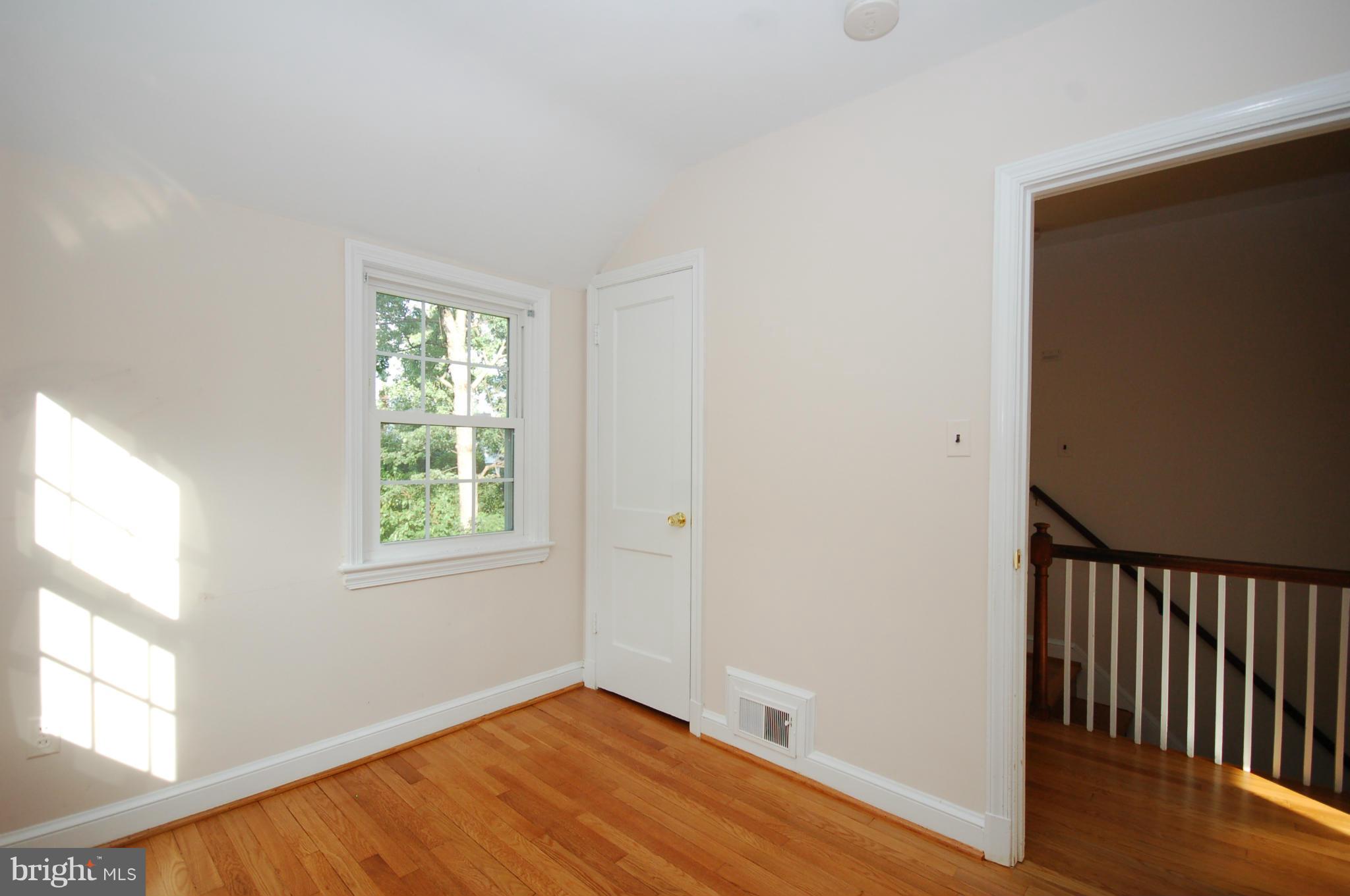 9209 Glenville Road Silver Spring, MD 20901 - Photo 15 of 30 Bedroom 3