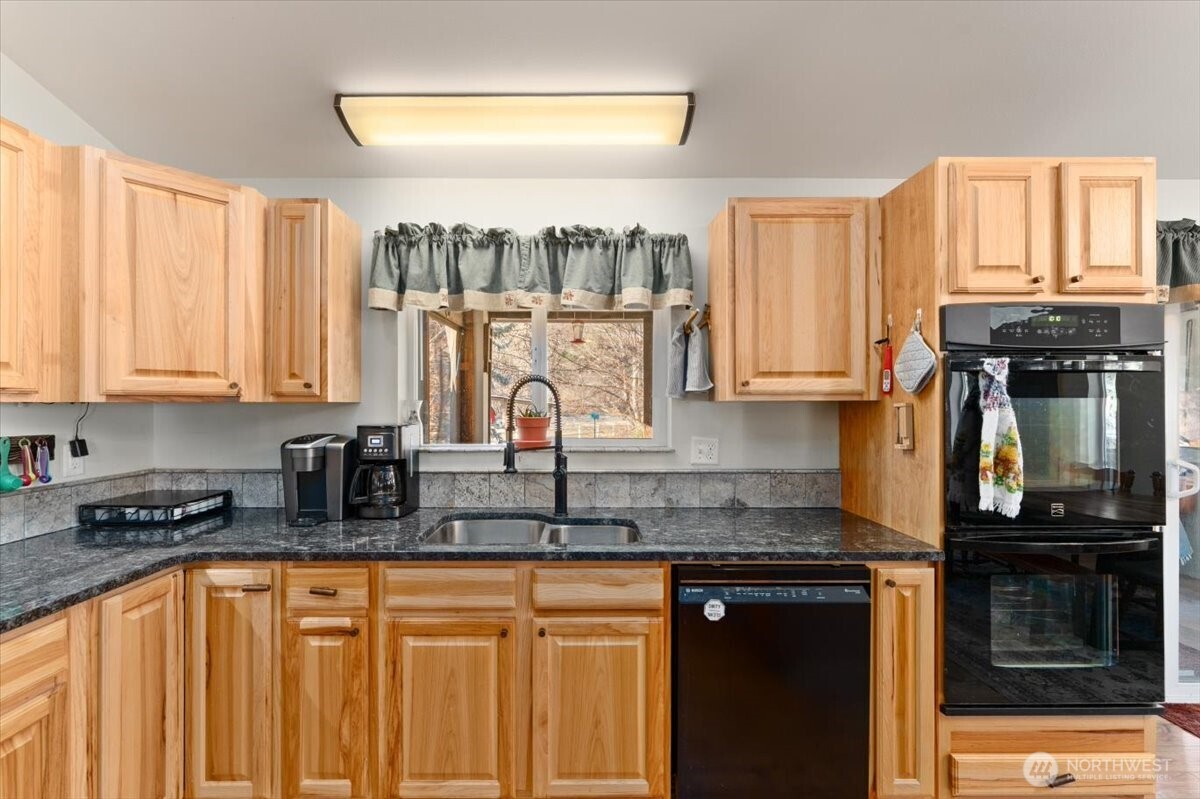 12821 Entiat River Road Entiat, WA 98822 - Photo 11 of 38